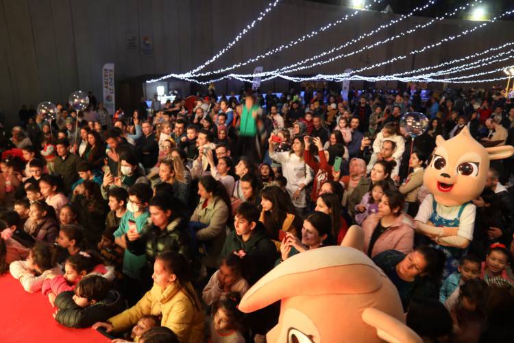 BAŞKAN SAVAŞ VATANDAŞLARIN COŞKUSUNA ORTAK OLDU