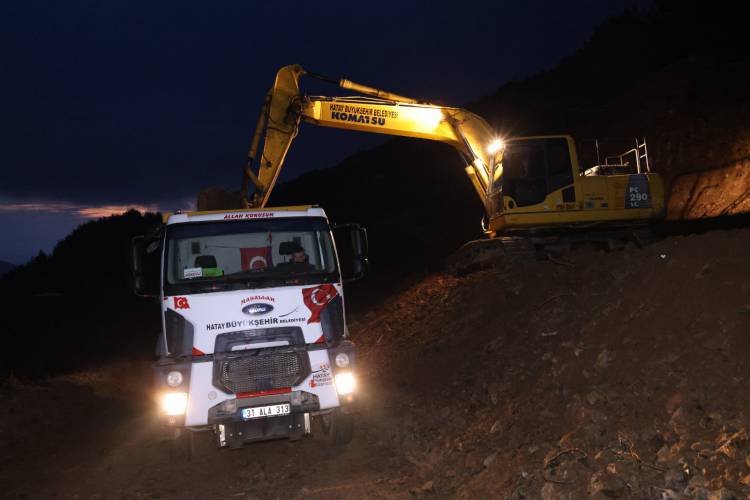 HBB, AMANOSLARDA AZİMLE ÇALIŞIYOR SERİNYOL MADENLİ YOLU