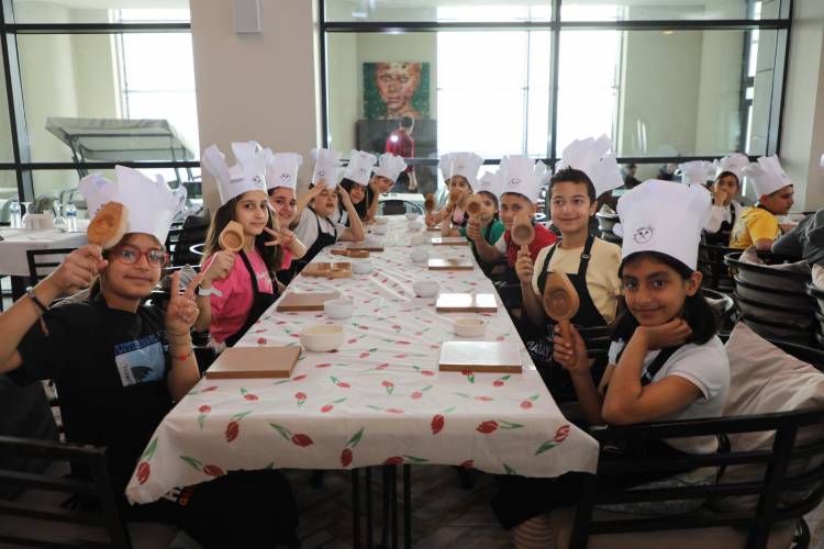 GASTRONOMİ EVİ KAPILARINI ÖĞRENCİLERE AÇTI