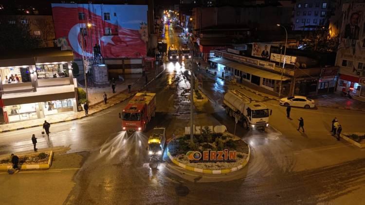 ERZİN, ARSUZ VE BELEN CADDELERİ TEMİZLENDİ 