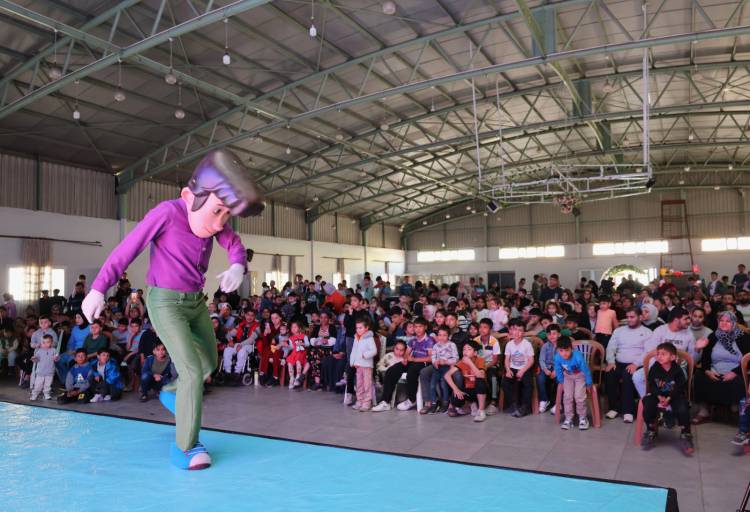 RAFADAN TAYFA MİNİKLERLE BULUŞTU